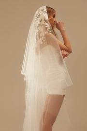 Hepburn Sheath Veil
